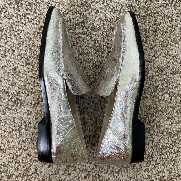 Dolce Vita Beny Flats Size 7.5 Silver Distressed Leather Loafer Preppy Old Money - Picture 13 of 16